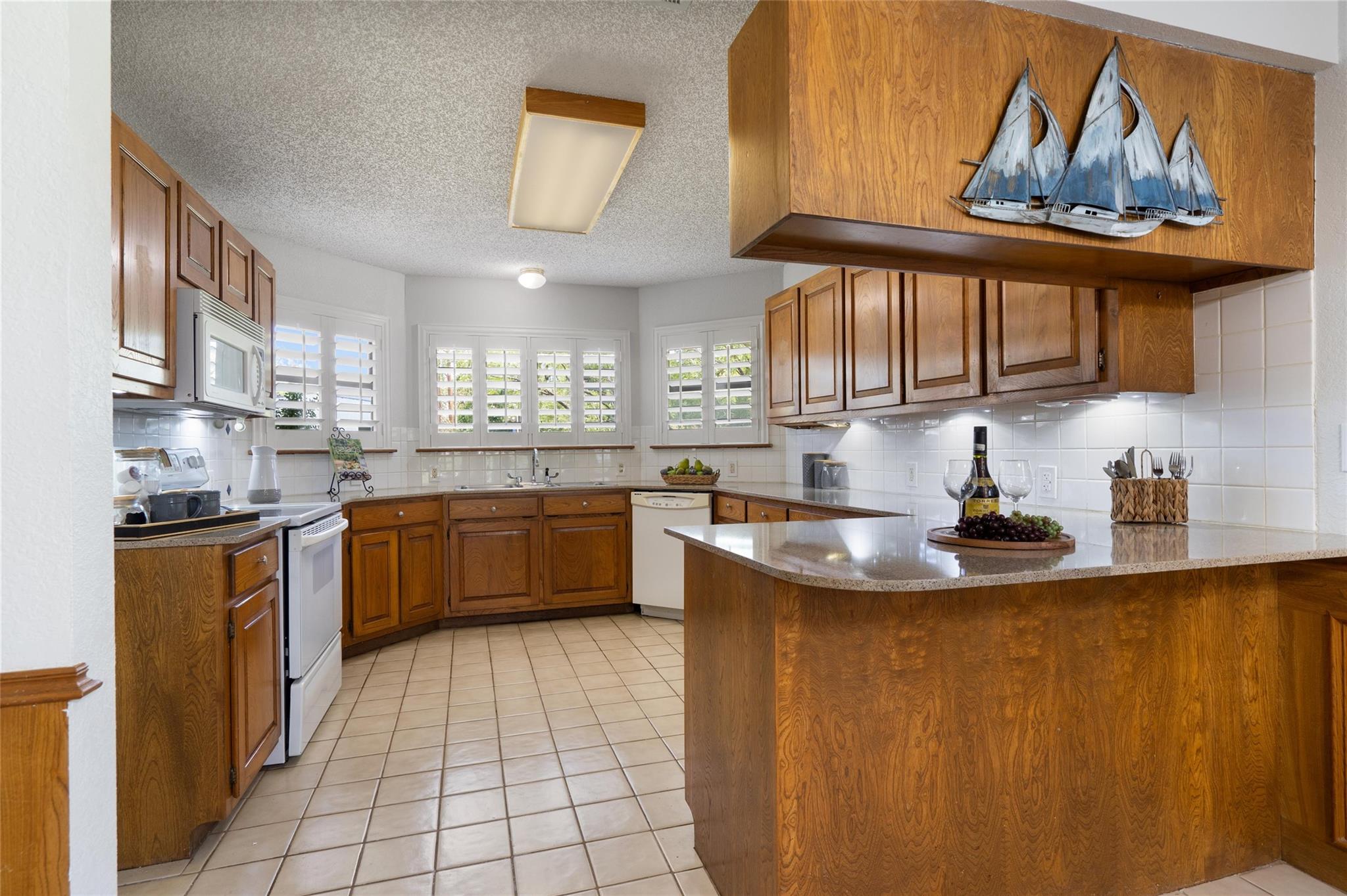 6448 River Oaks Dr Property Photo 13