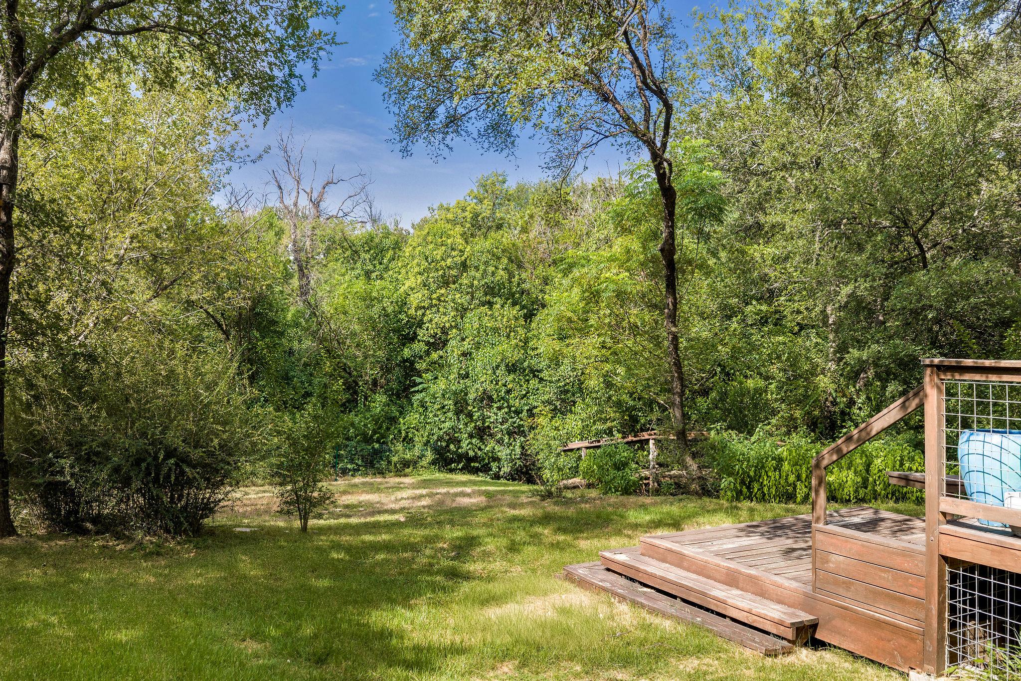 1910 Holly Hill Dr Property Photo 37