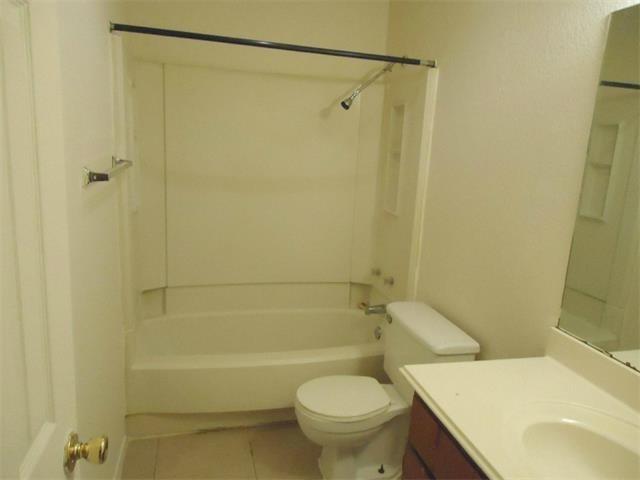 803 Sirocco Dr #a Property Photo 18