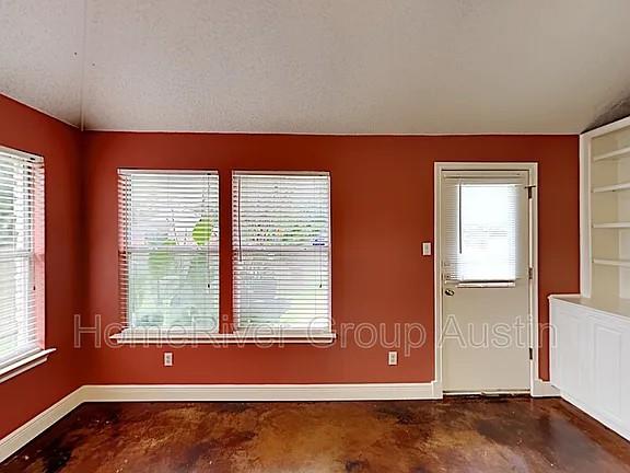 1209 Marigold Way Property Photo 2