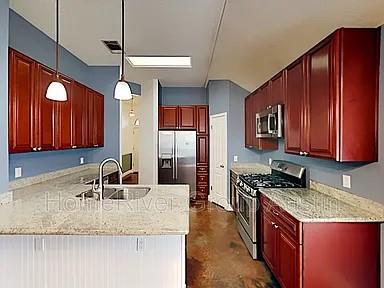 1209 Marigold Way Property Photo 5