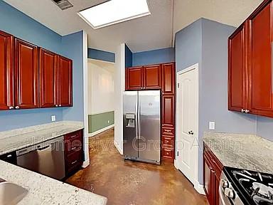1209 Marigold Way Property Photo 8