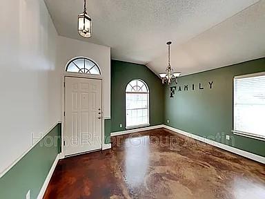 1209 Marigold Way Property Photo 9