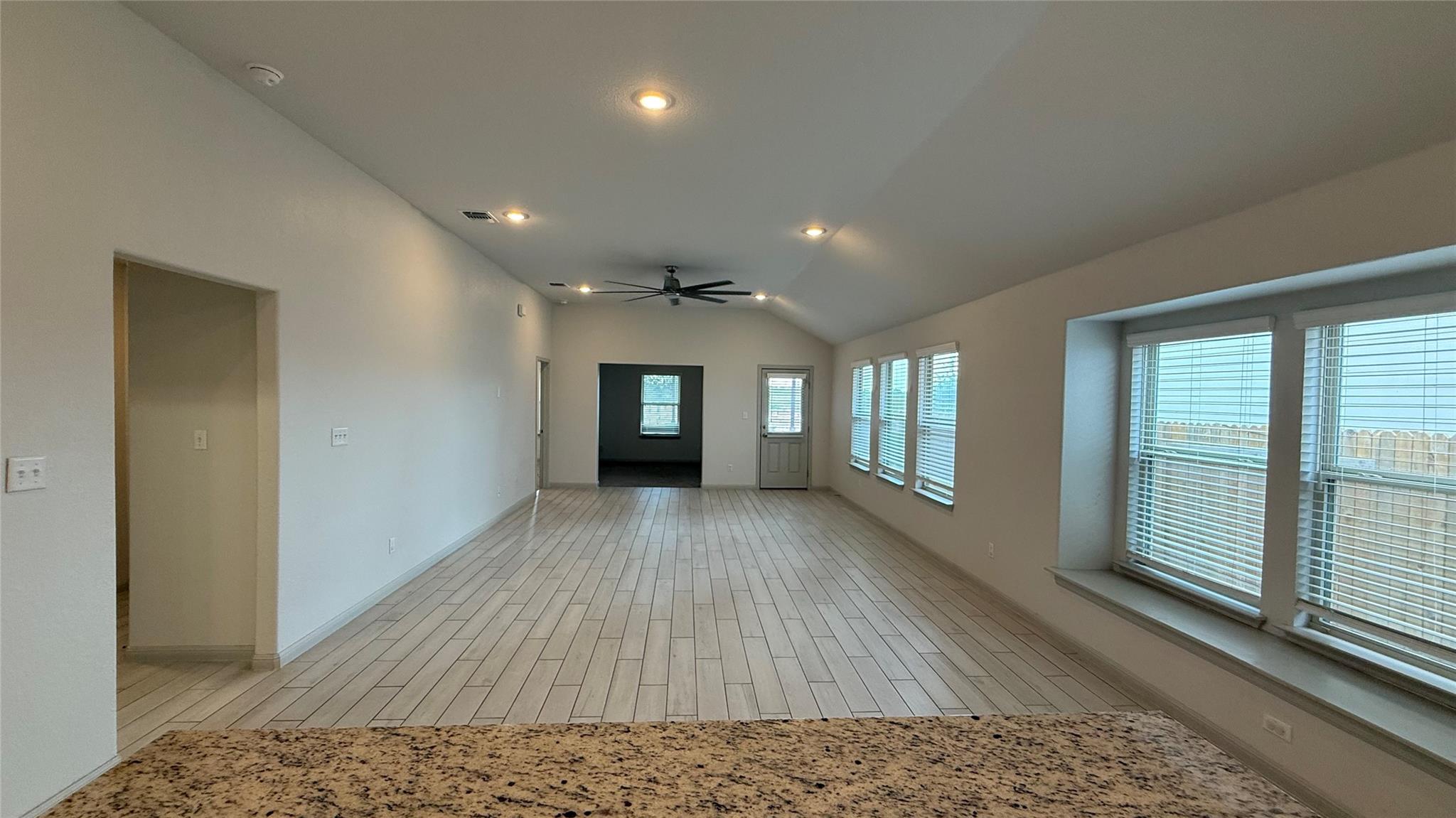 125 Woods Edge Ln Property Photo 6