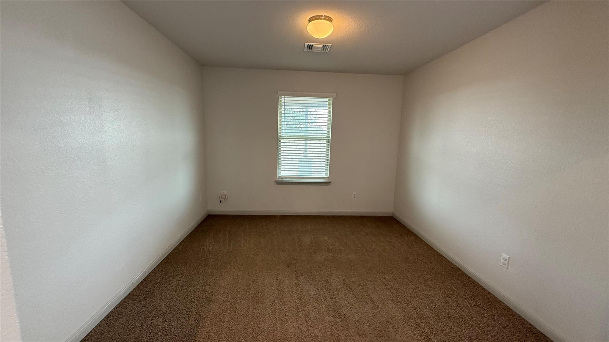 125 Woods Edge Ln Property Photo 12