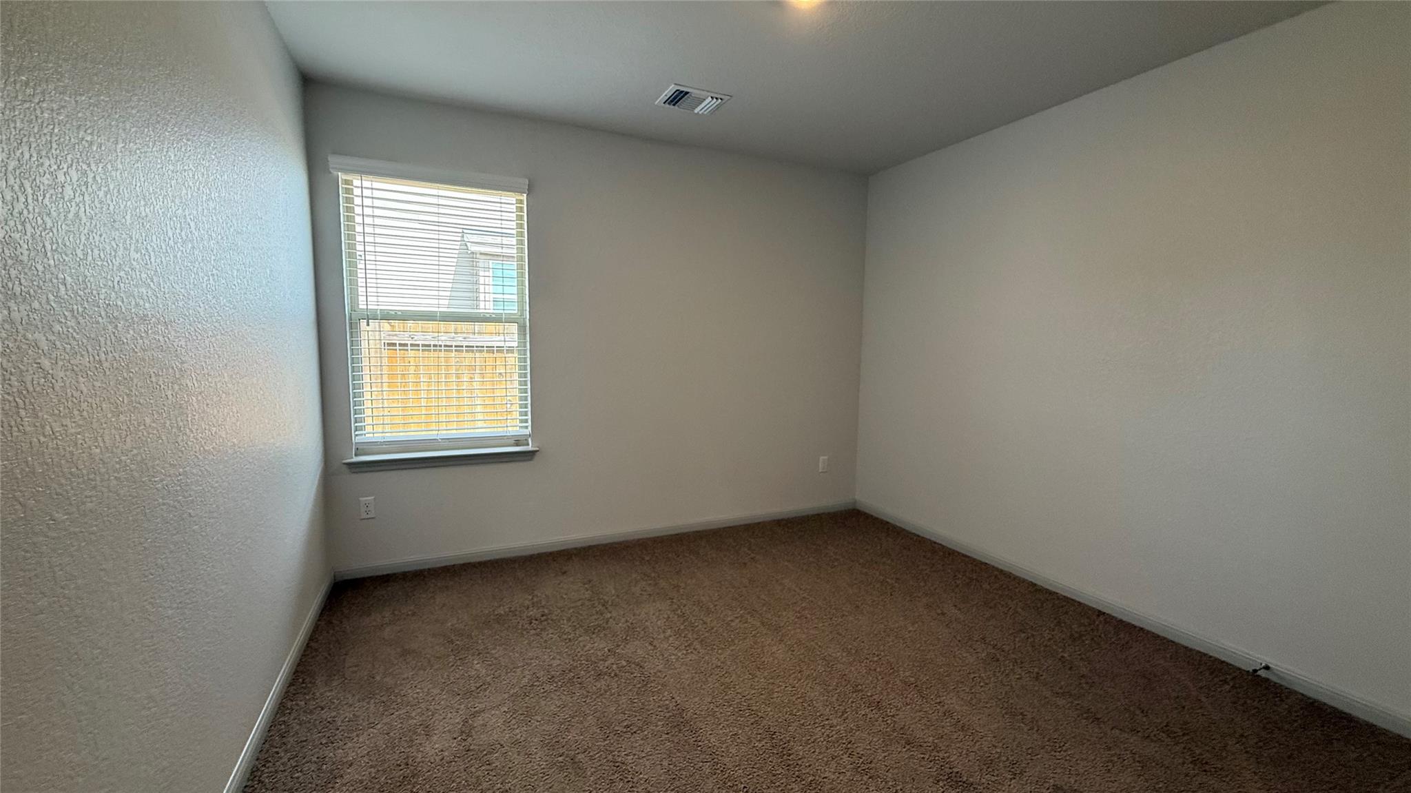 125 Woods Edge Ln Property Photo 16