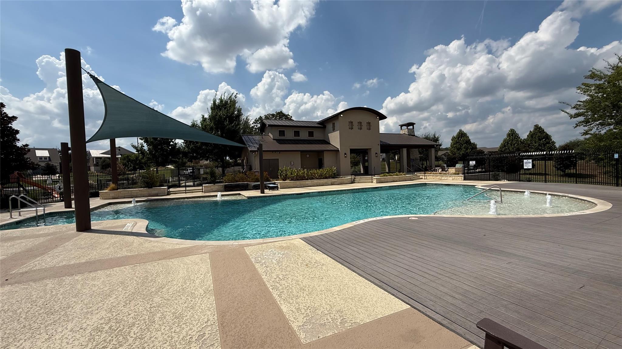125 Woods Edge Ln Property Photo 20