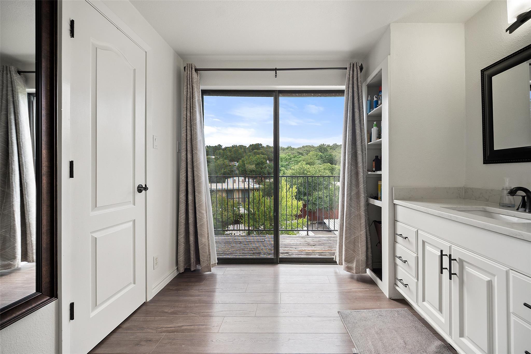 1135 Barton Hills Dr #355 Property Photo 15