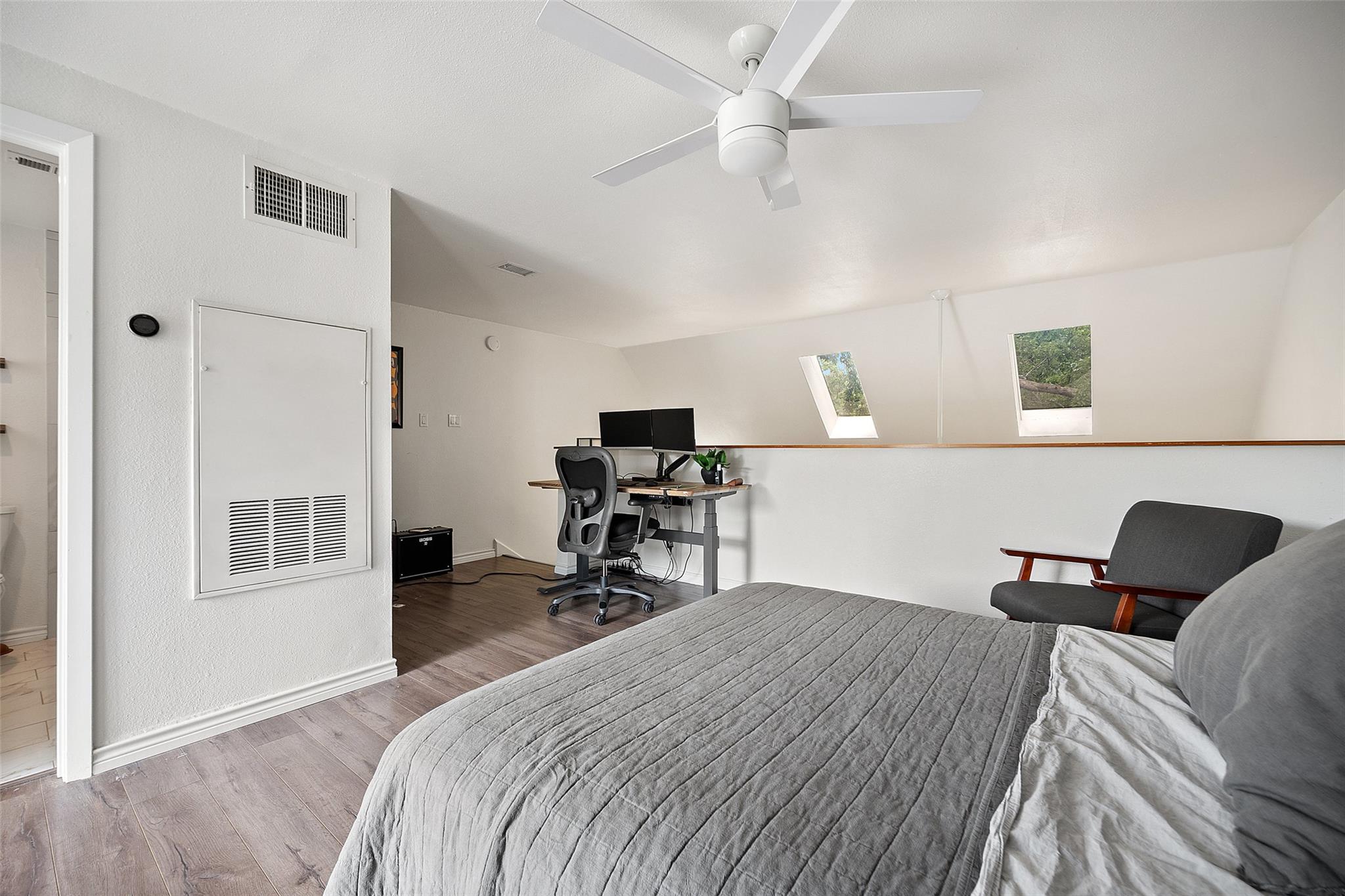 1135 Barton Hills Dr #355 Property Photo 17