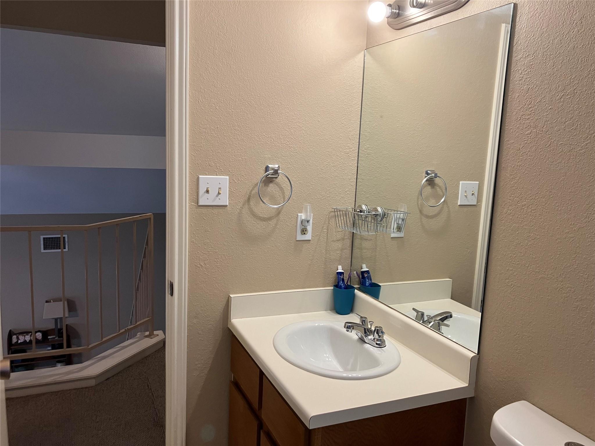 904 Cottonwood Cv Property Photo 14