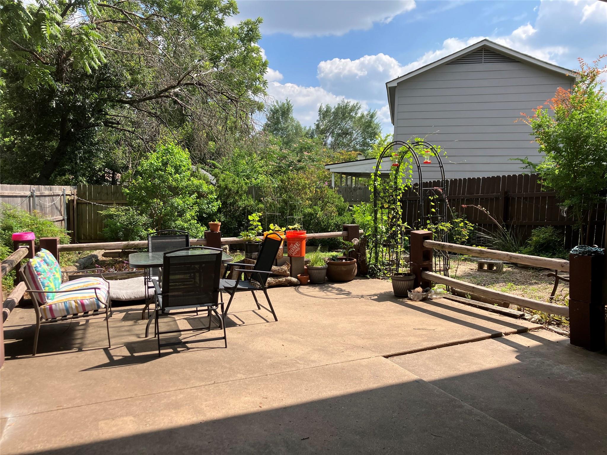 904 Cottonwood Cv Property Photo 26