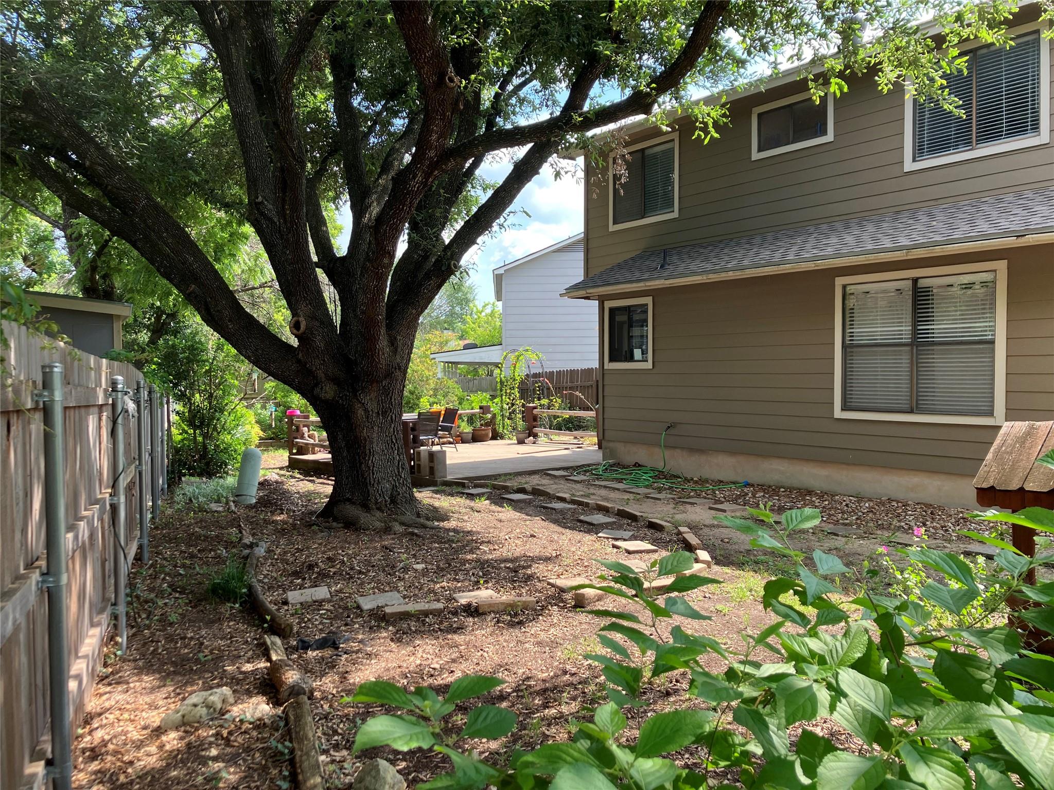 904 Cottonwood Cv Property Photo 31