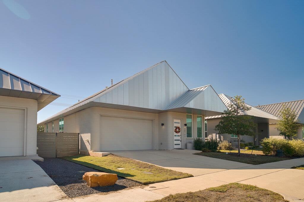 304 Painted Sunset Dr Property Photo 1