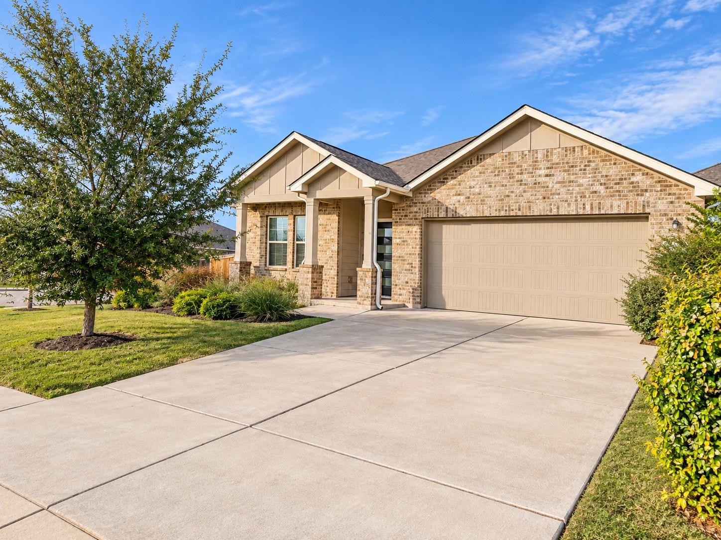 15400 Summer Ray Dr Property Photo 2