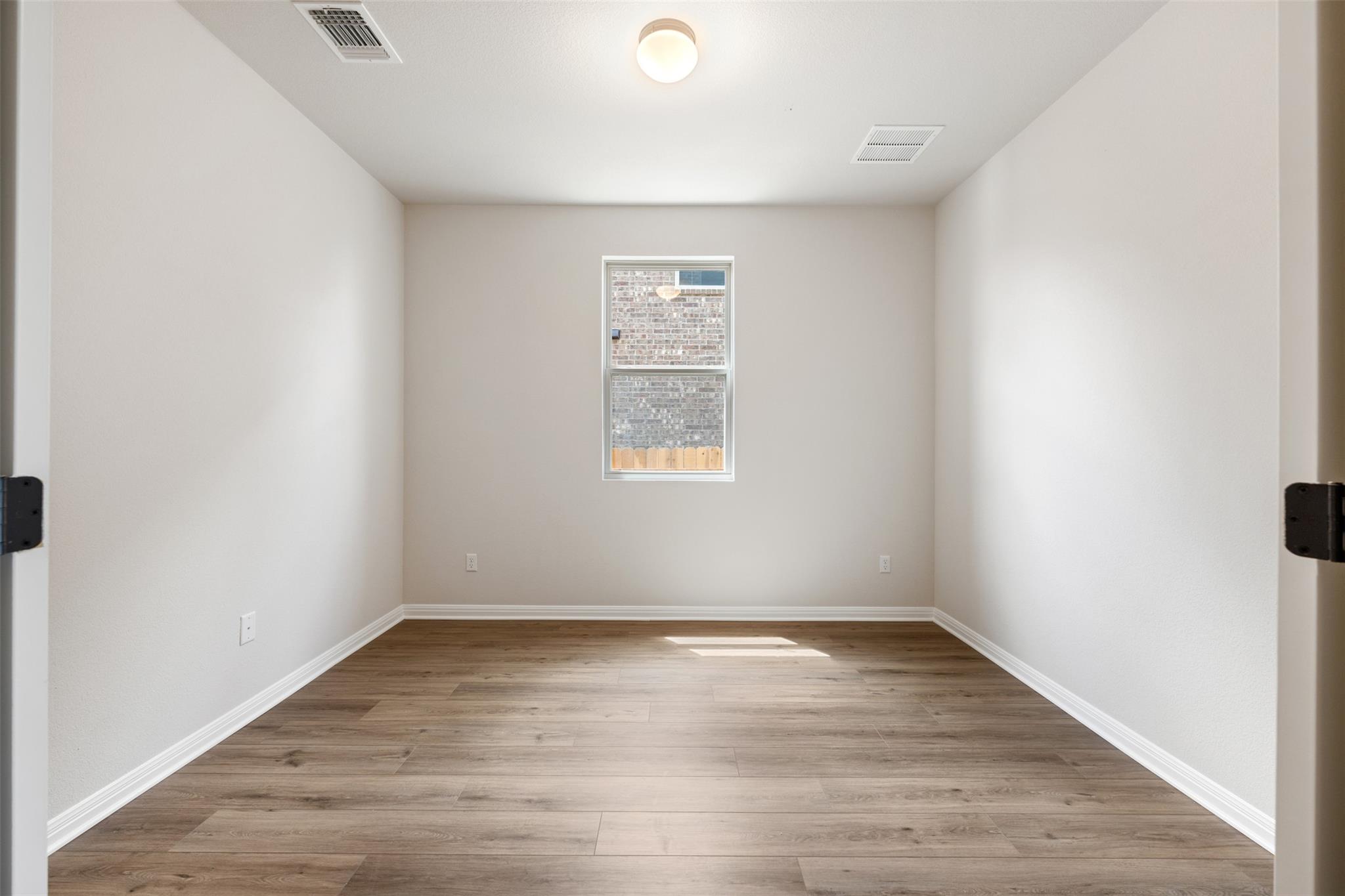 121 Jans Way Property Photo 8