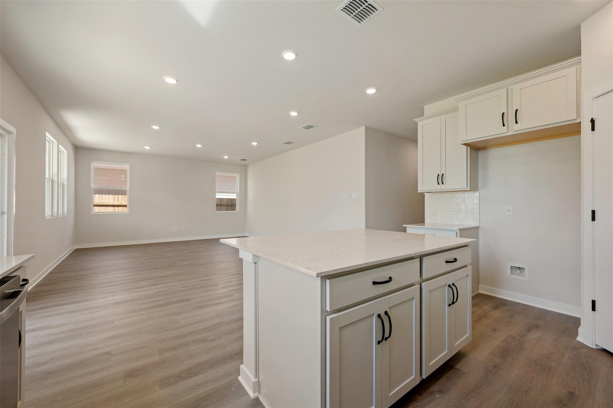 121 Jans Way Property Photo 18