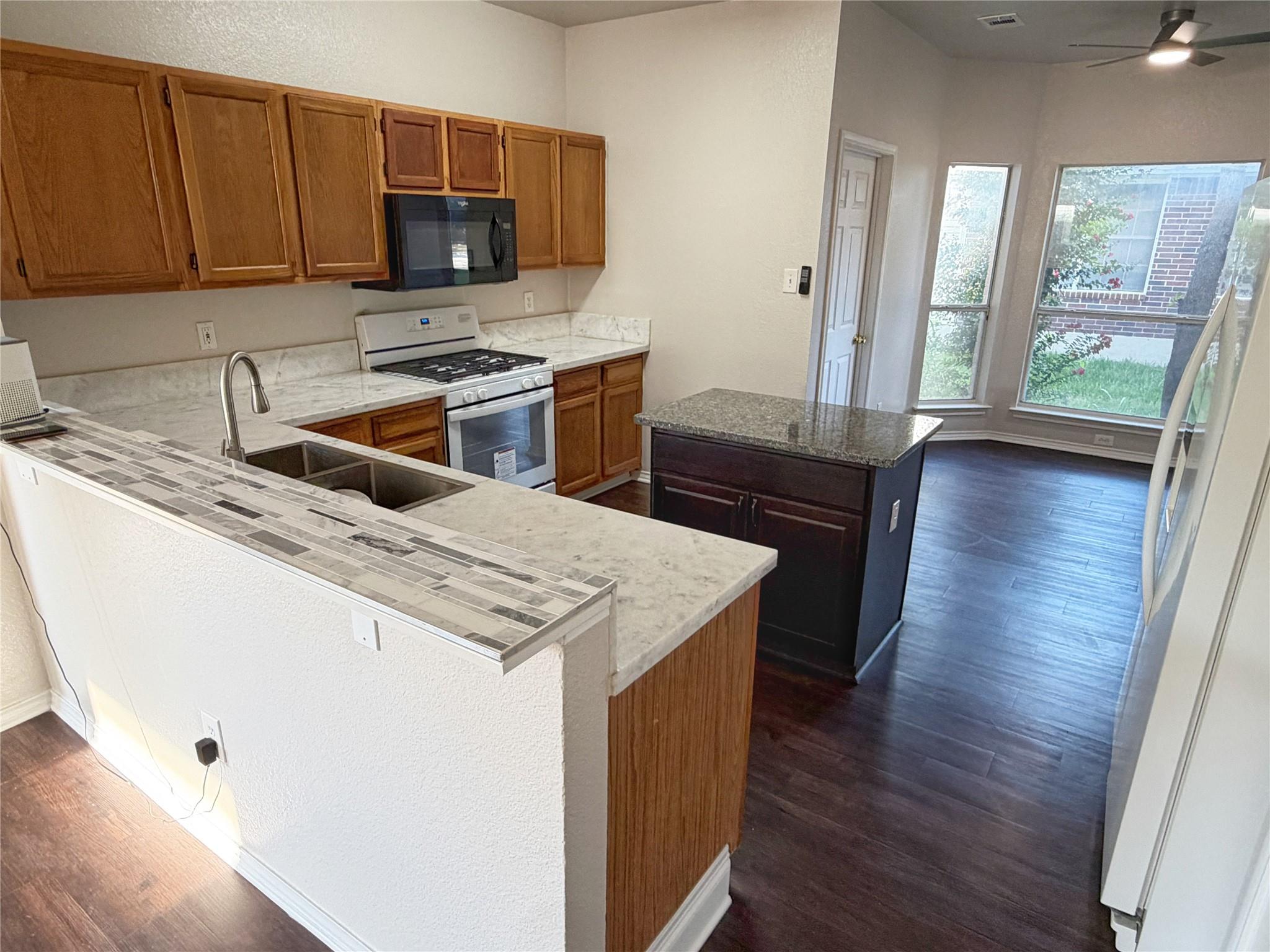1114 Black Locust Dr Property Photo 4