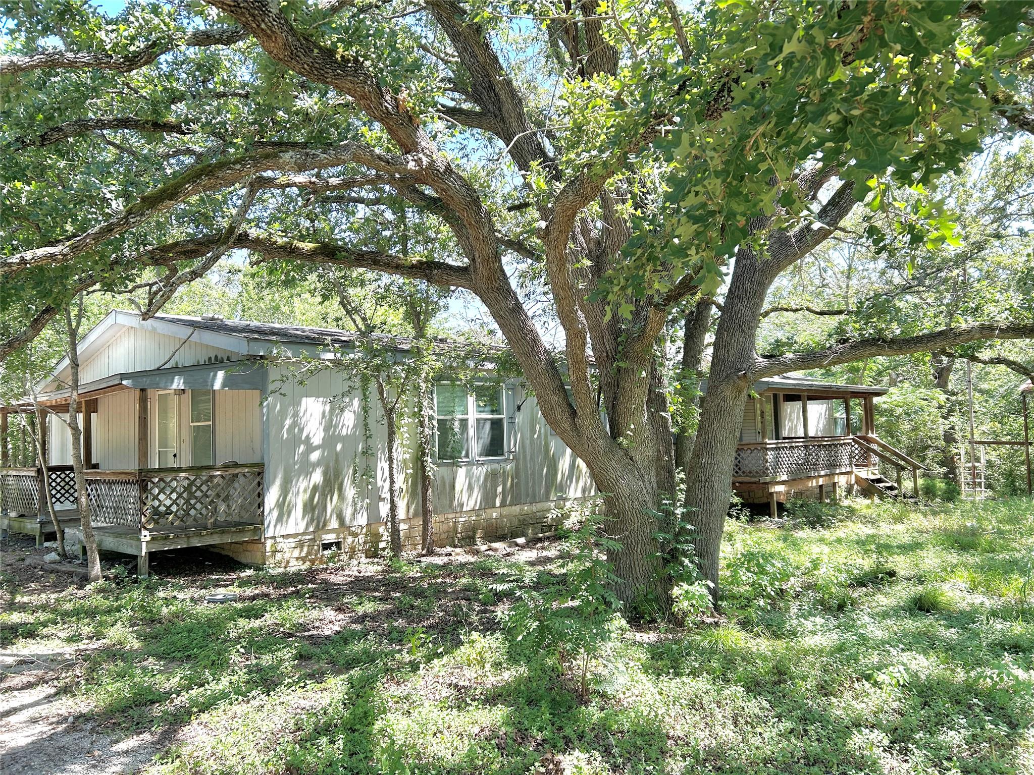 223 Foothill Rd Property Photo 2