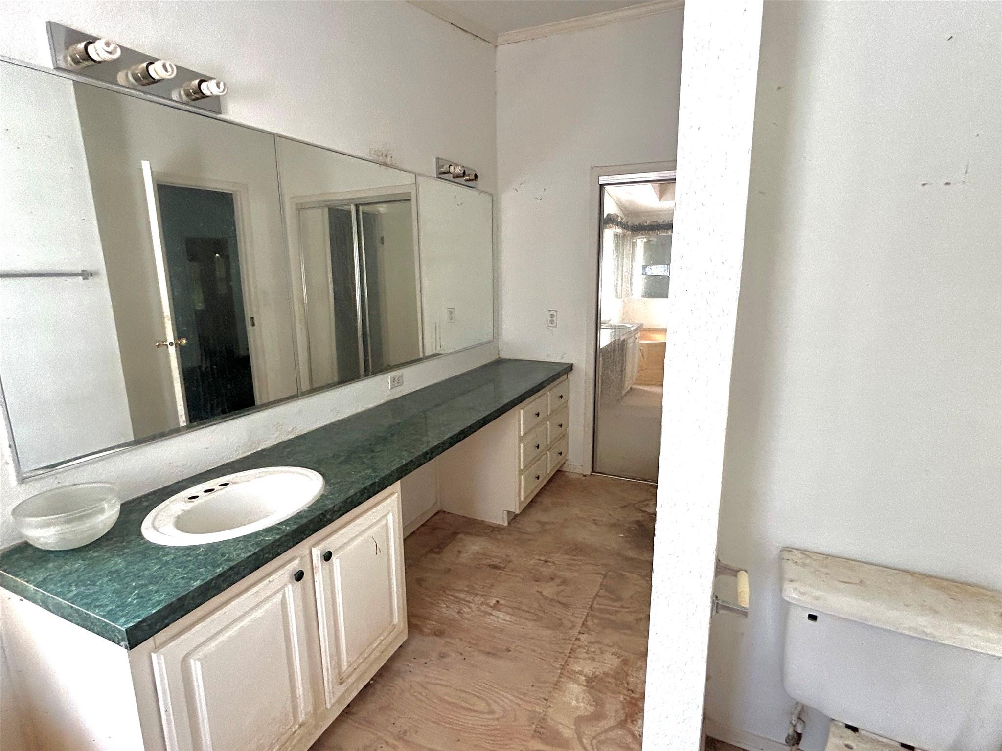 223 Foothill Rd Property Photo 9