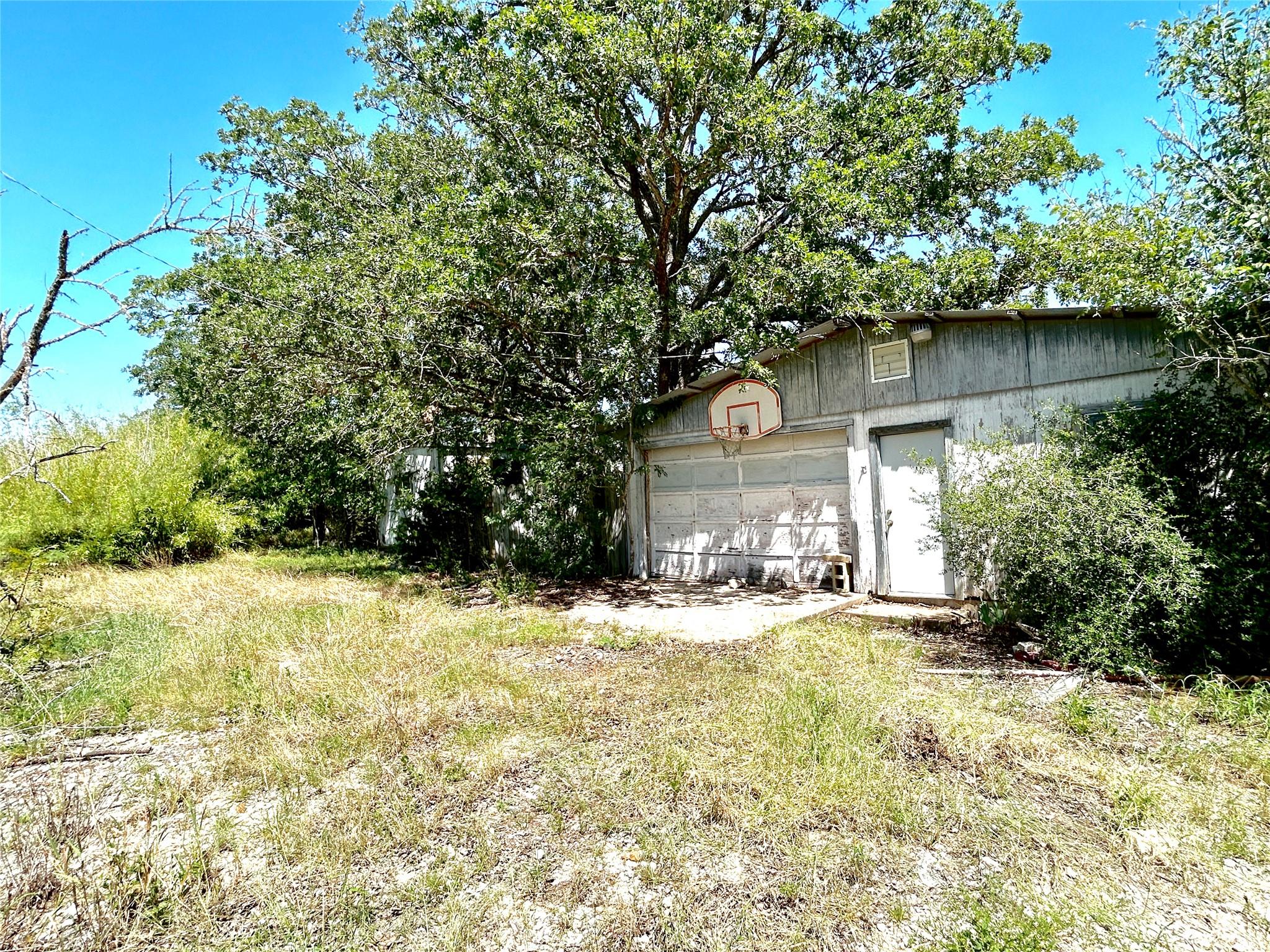 223 Foothill Rd Property Photo 16
