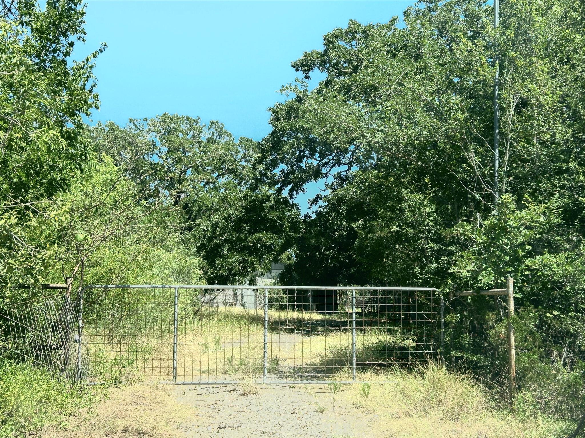223 Foothill Rd Property Photo 23