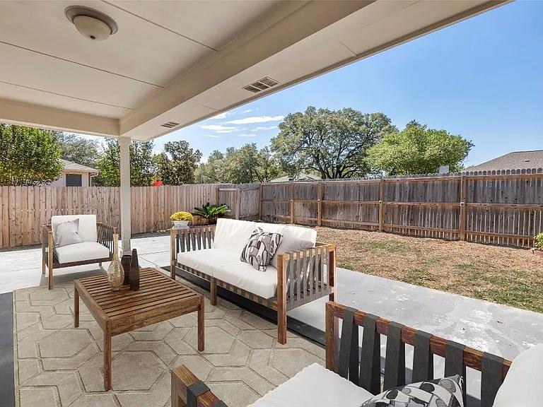 16601 Jadestone Dr Property Photo 11