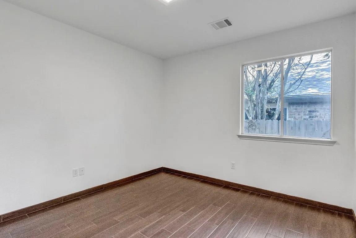 16601 Jadestone Dr Property Photo 23