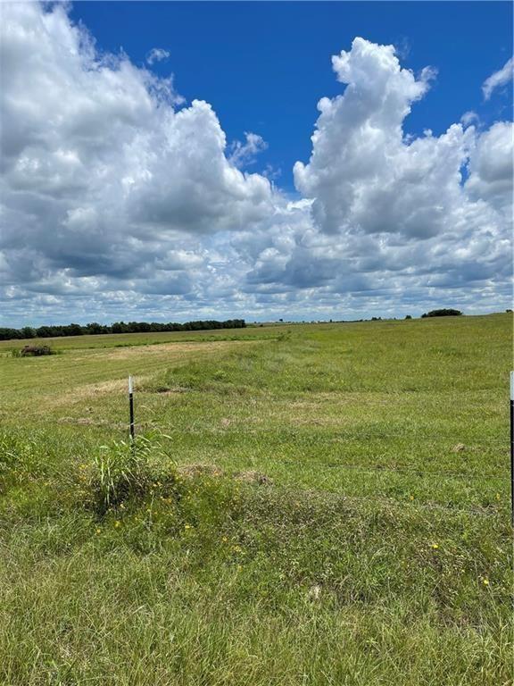 1600 Cr 318 None Property Photo 1