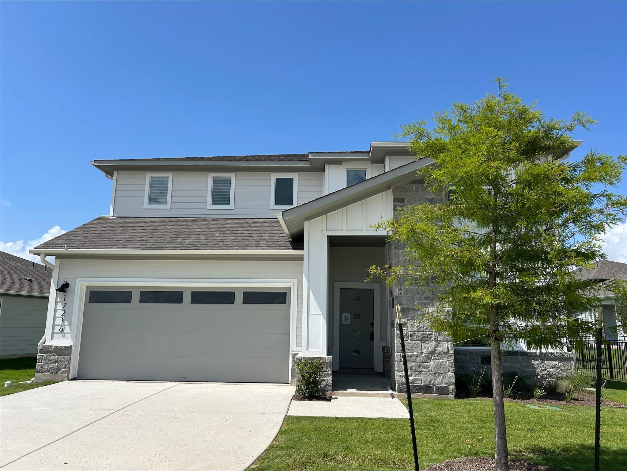 17216 Lomond Way Property Photo 1