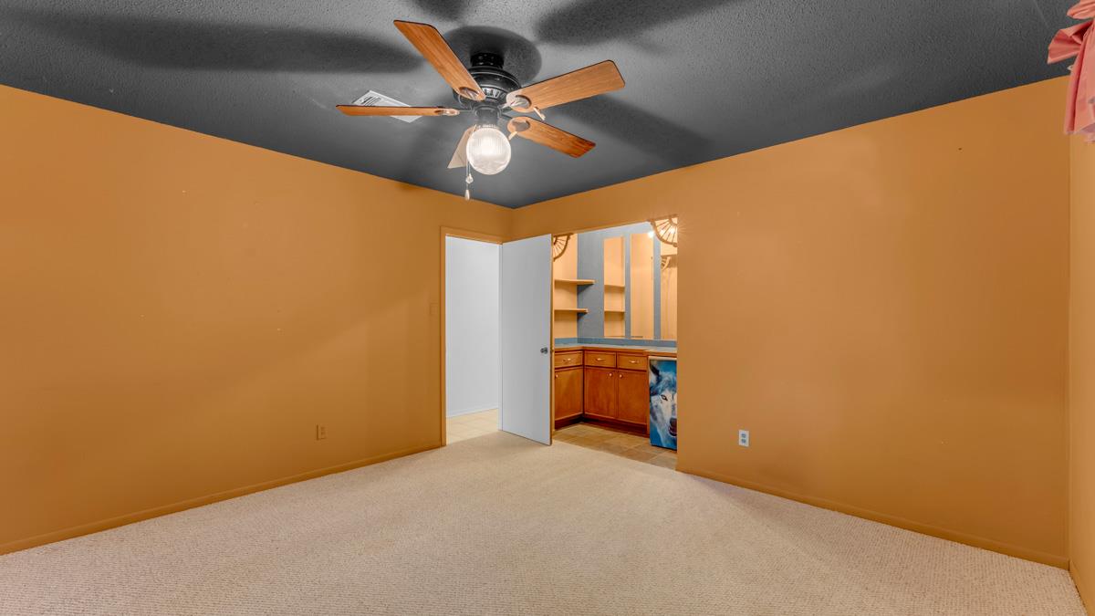 105 Agarita Dr Property Photo 22