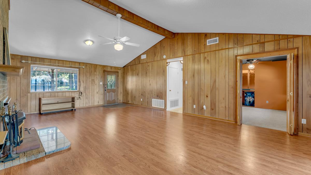 105 Agarita Dr Property Photo 26