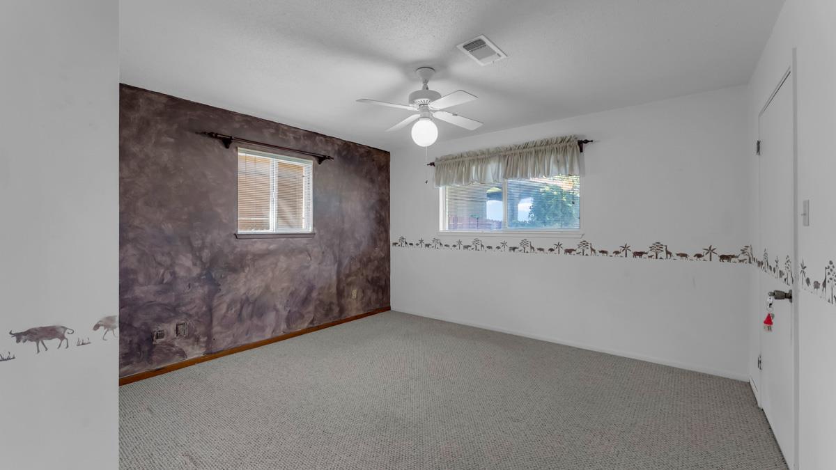 105 Agarita Dr Property Photo 34