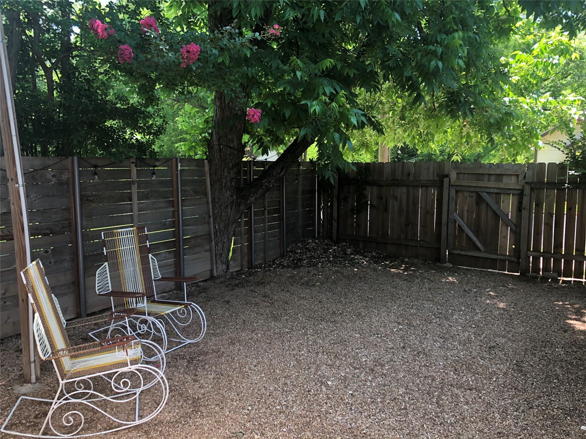 5414 Bolm Rd #b Property Photo 8