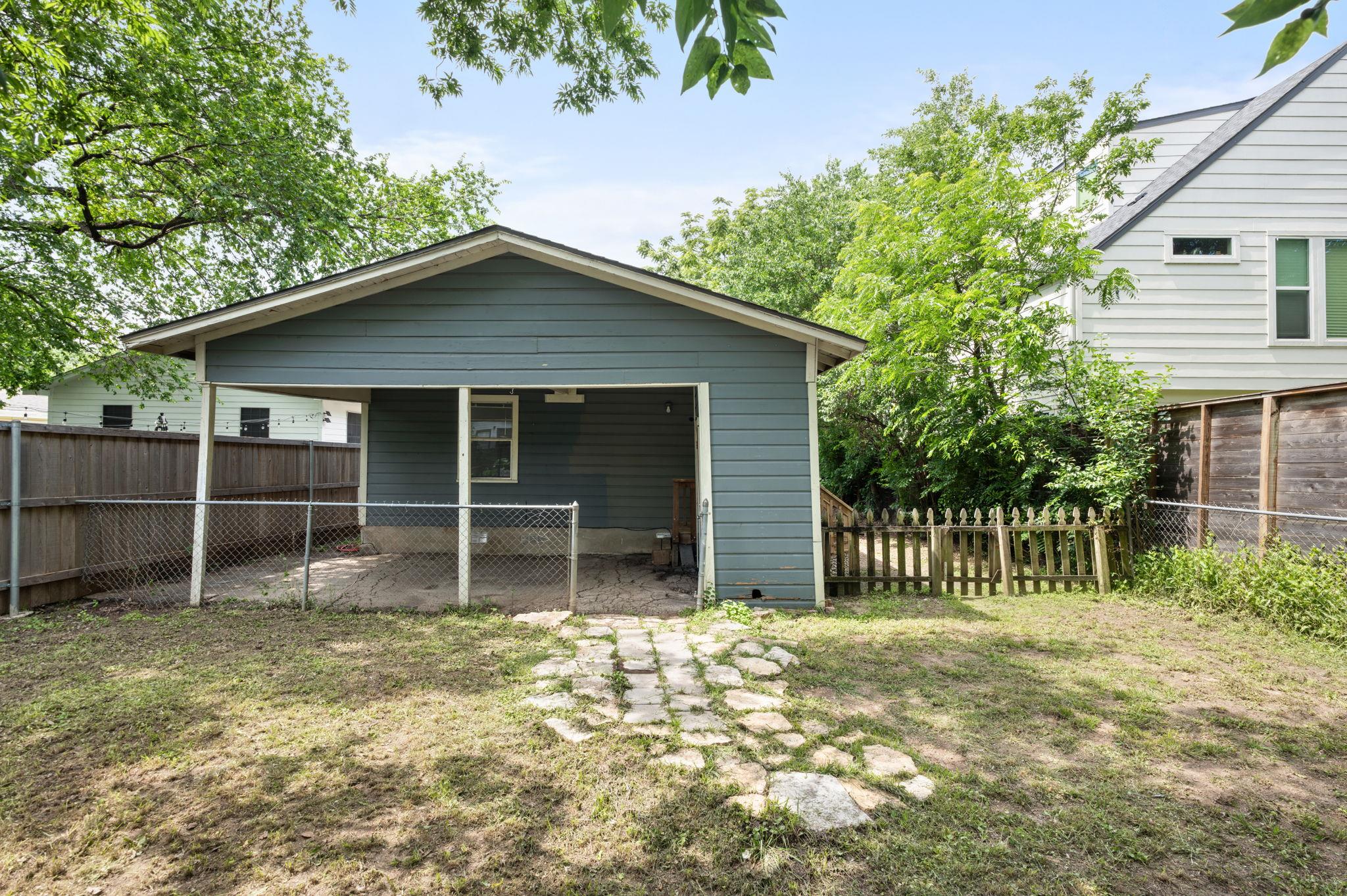 918 E 50th None #b Property Photo 18