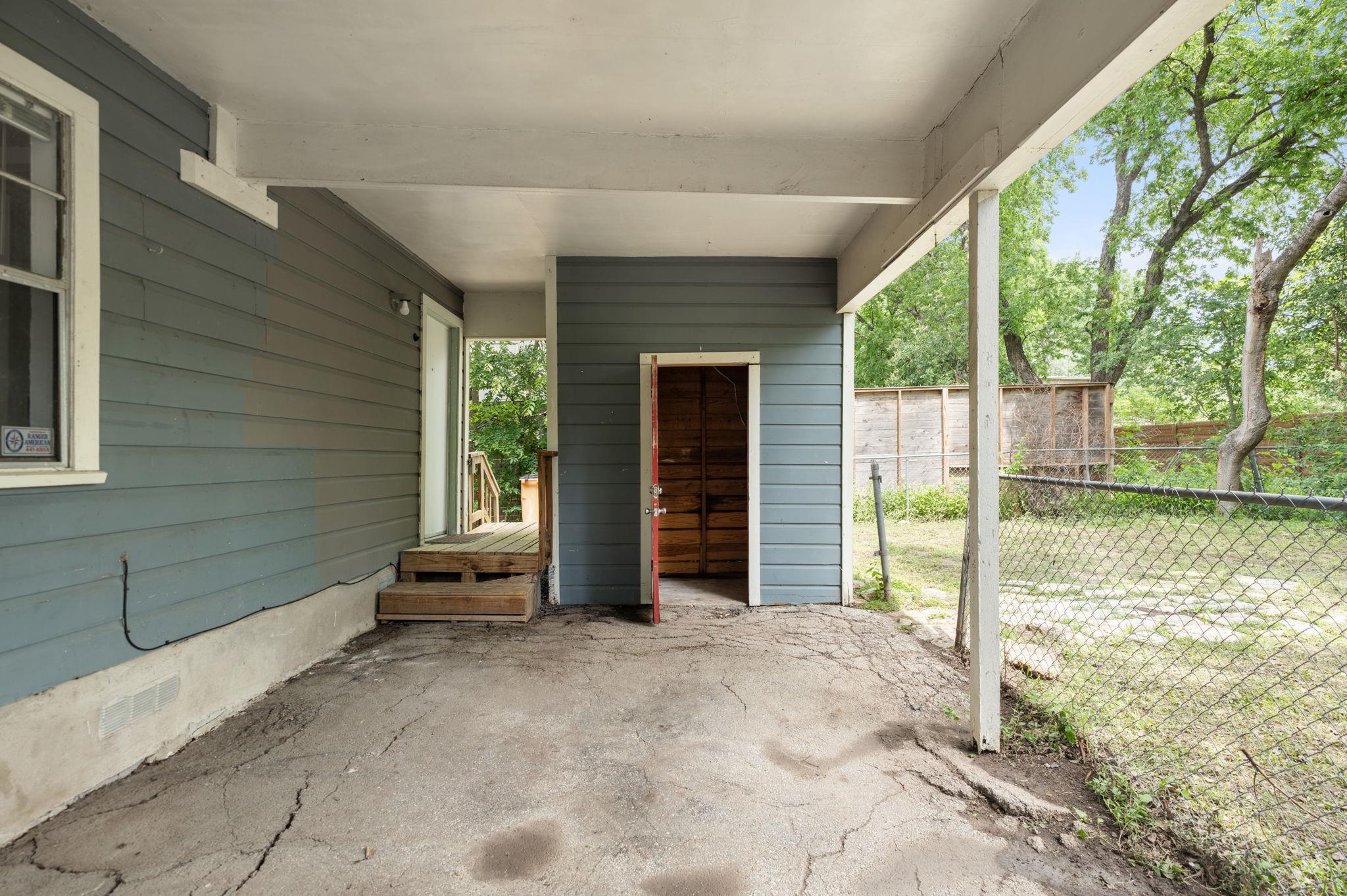 918 E 50th None #b Property Photo 20
