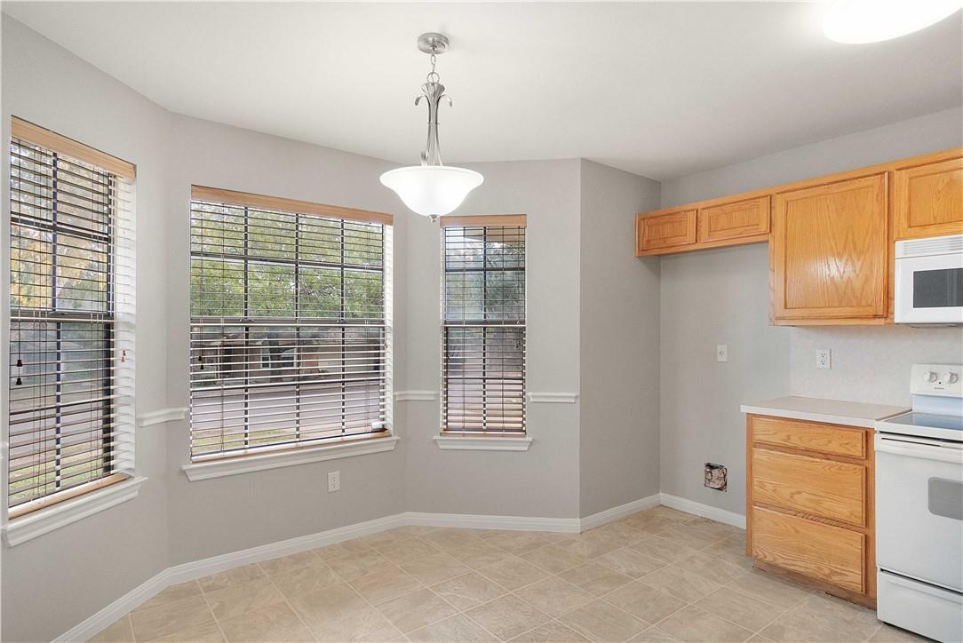 907 Clearwater Trl Property Photo 6