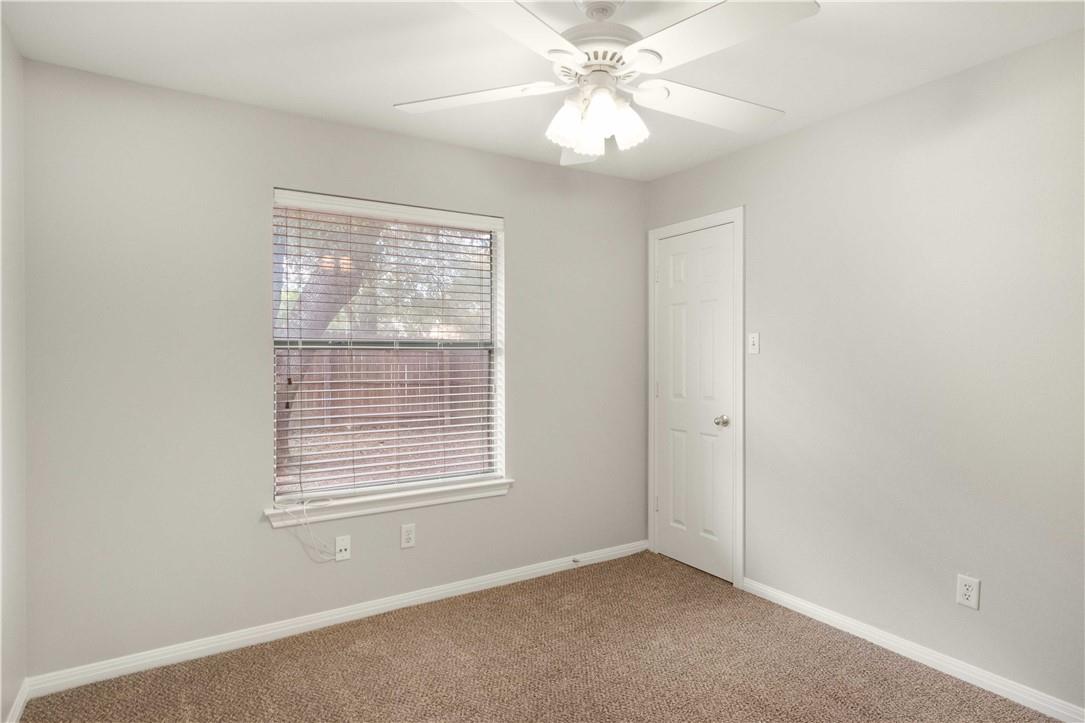 907 Clearwater Trl Property Photo 17