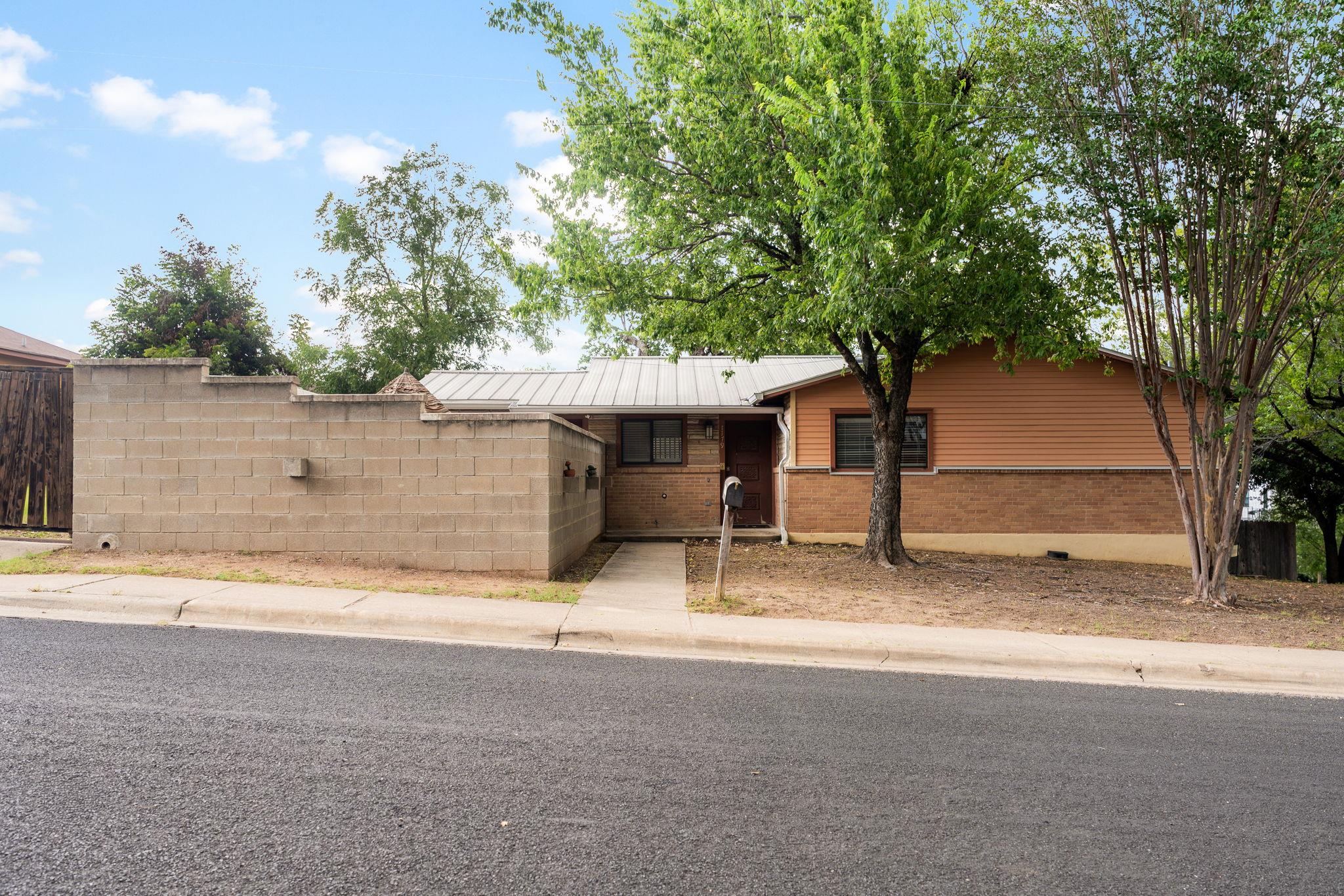 1179 Poquito St Property Photo 2