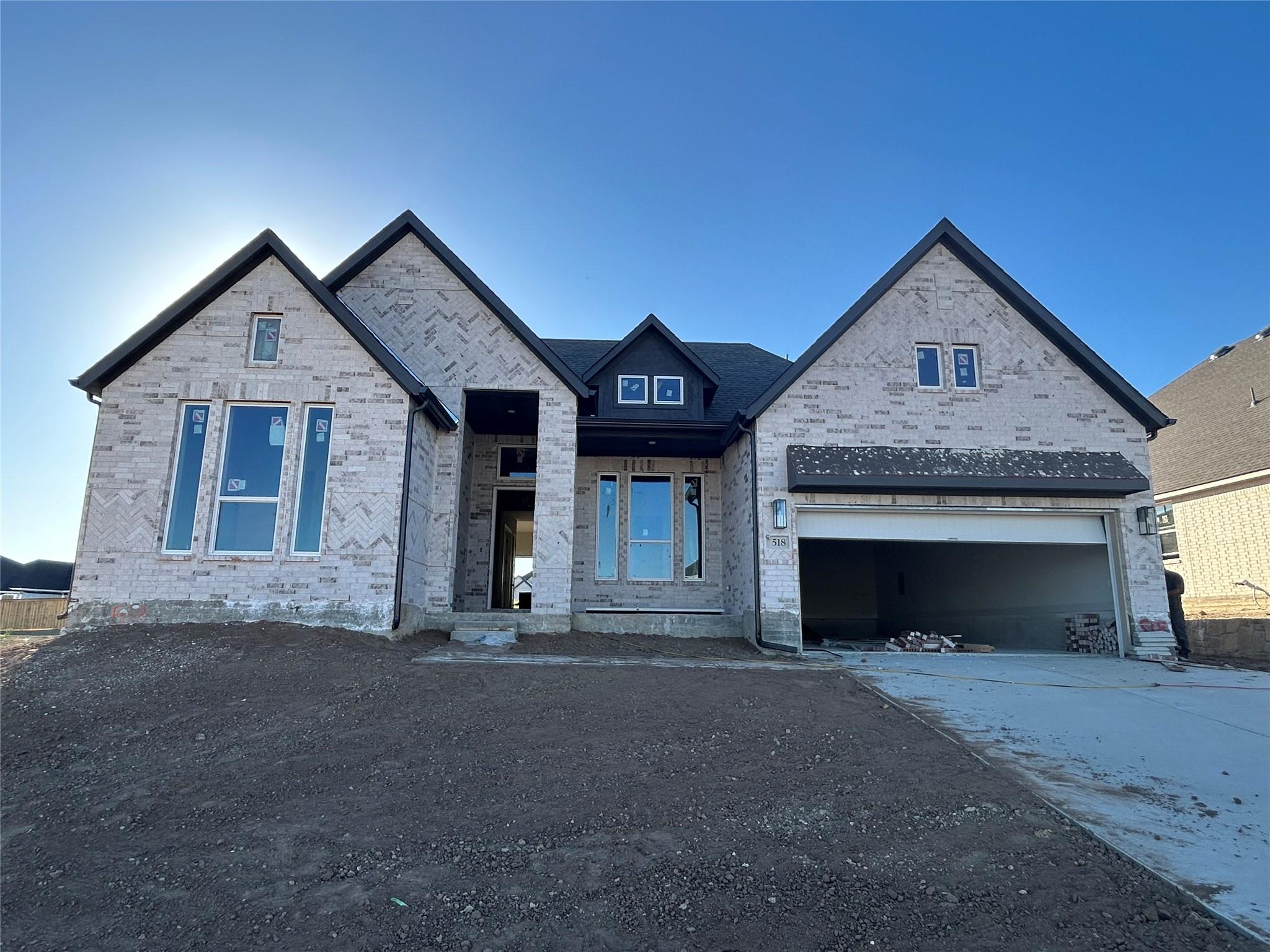 518 Diamondleef Dr Property Photo