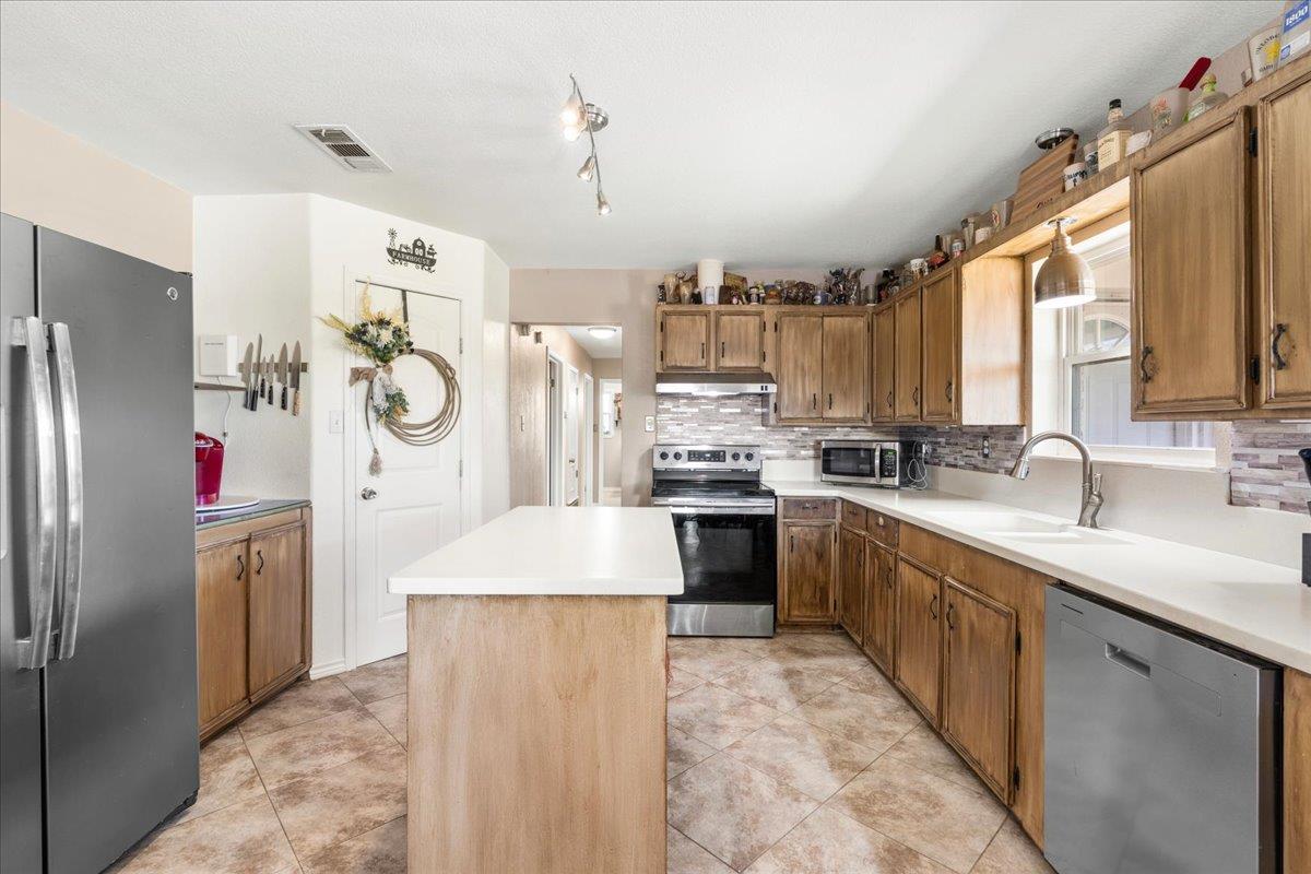 12270 Fm 642 None Property Photo 10