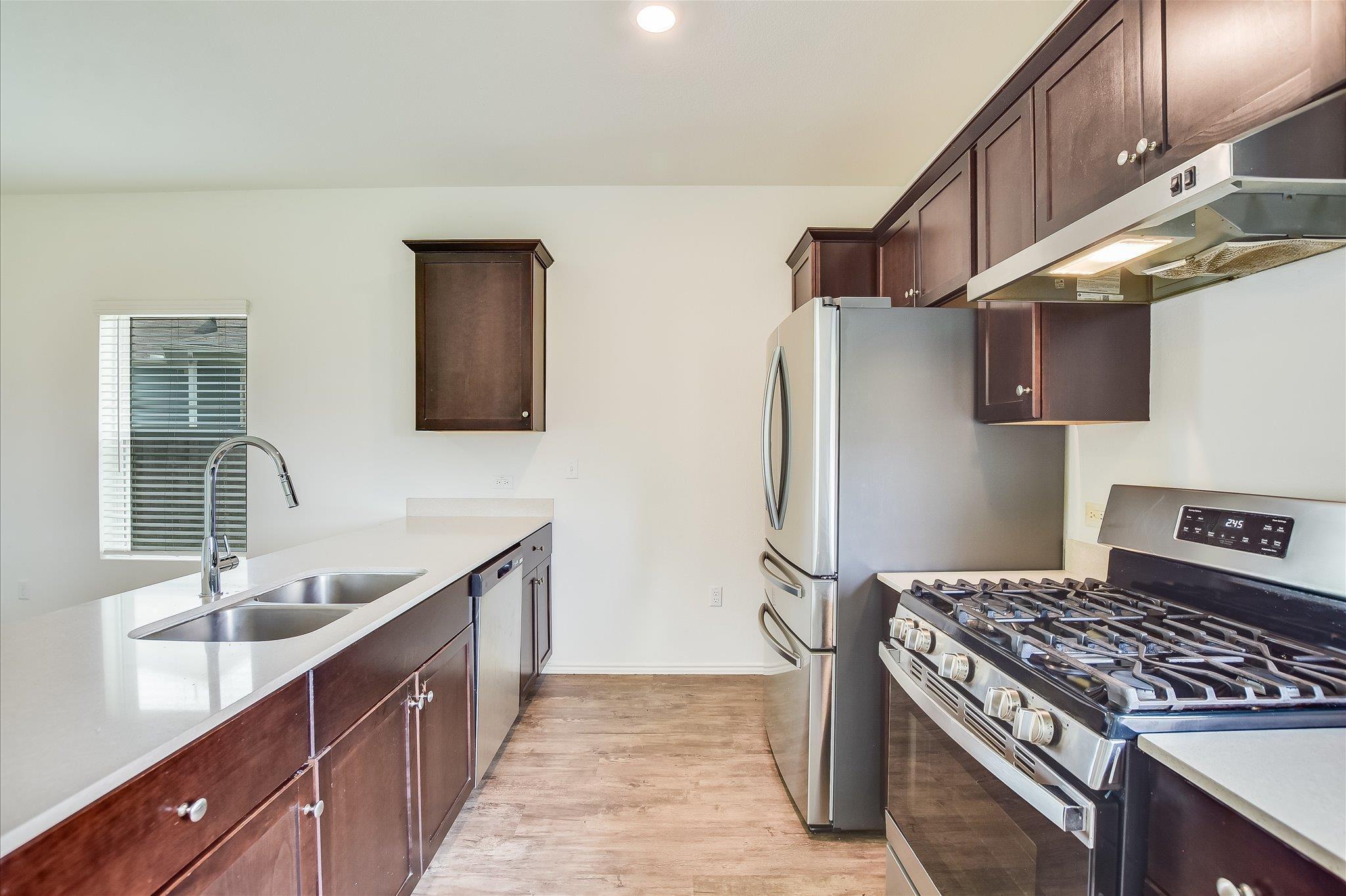 15401 Solstice Cv Property Photo 7