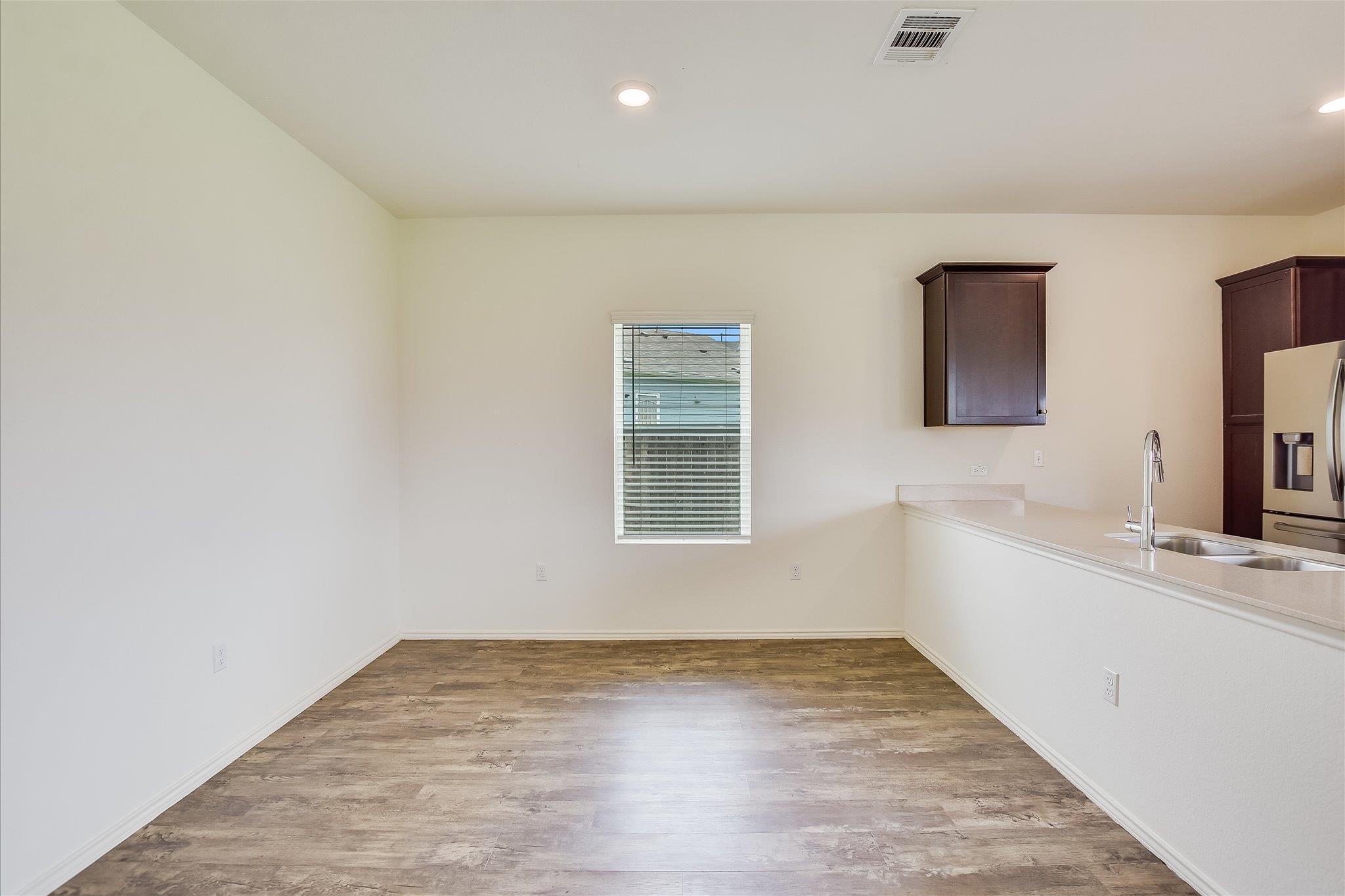 15401 Solstice Cv Property Photo 9