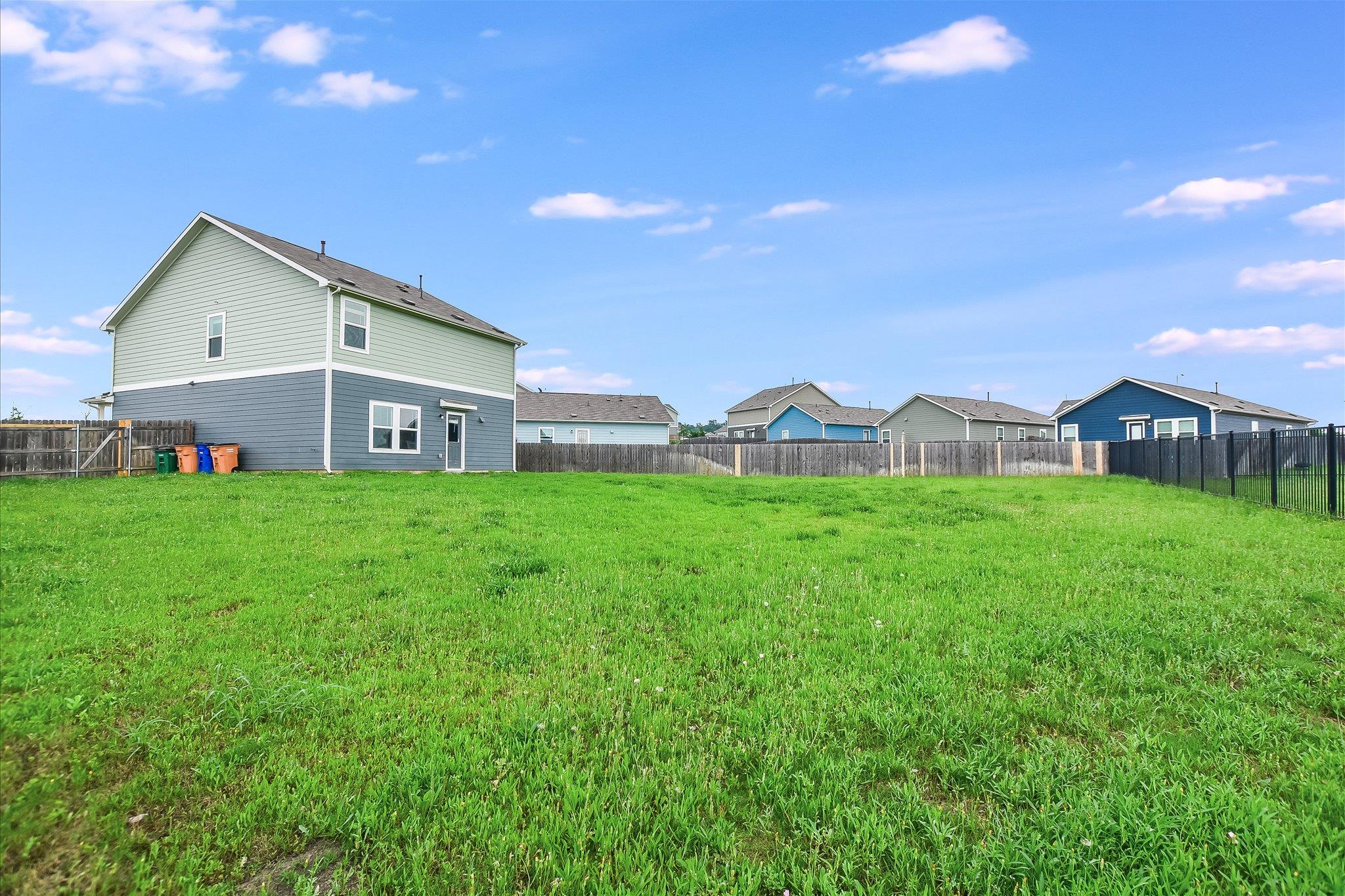 15401 Solstice Cv Property Photo 20