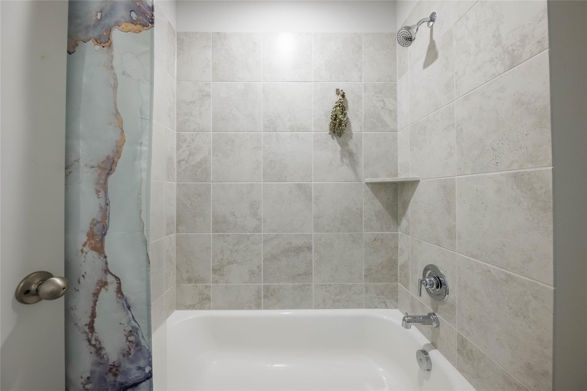 821 Lone Peak Way Property Photo 27