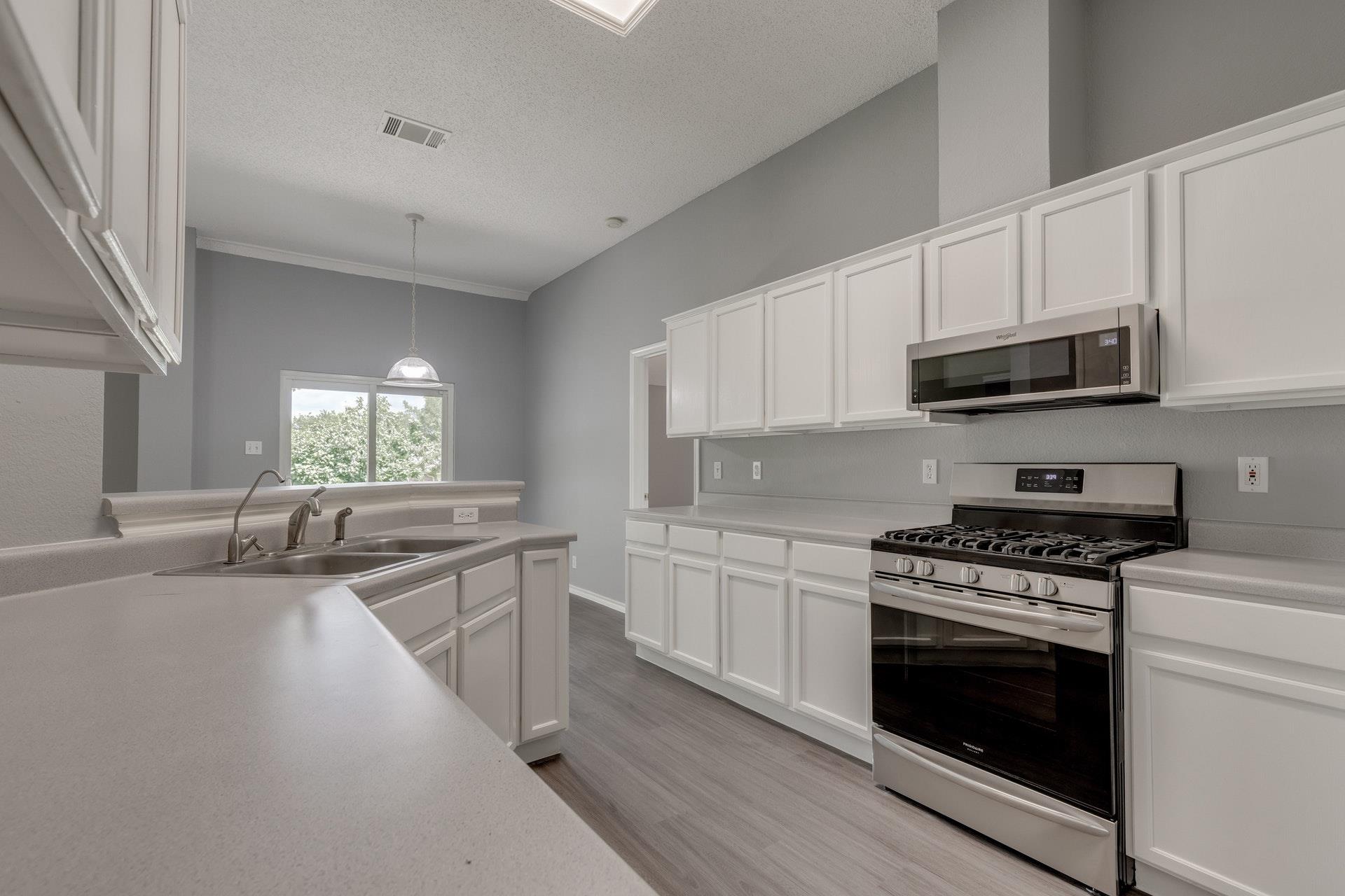 16809 Bailey Jean Dr Property Photo 6
