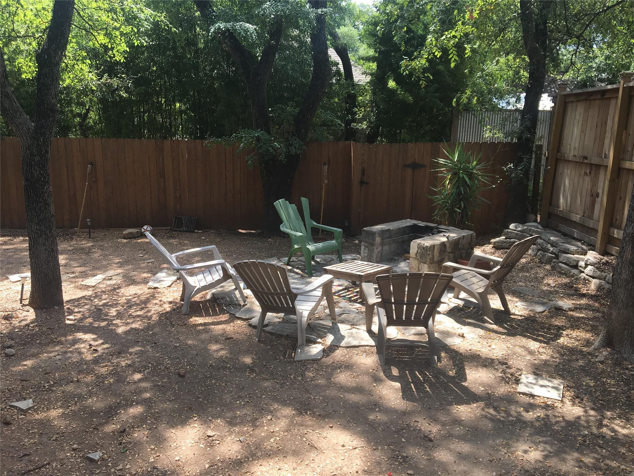 2830 San Gabriel St #a Property Photo 18