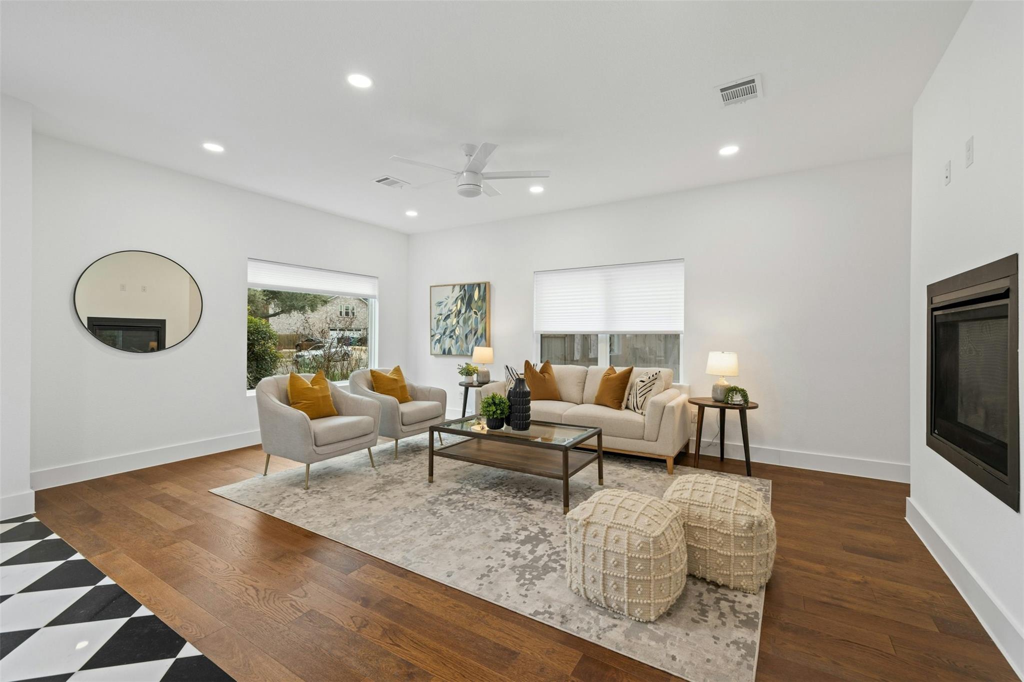 811 Dogwood Trl Property Photo 2