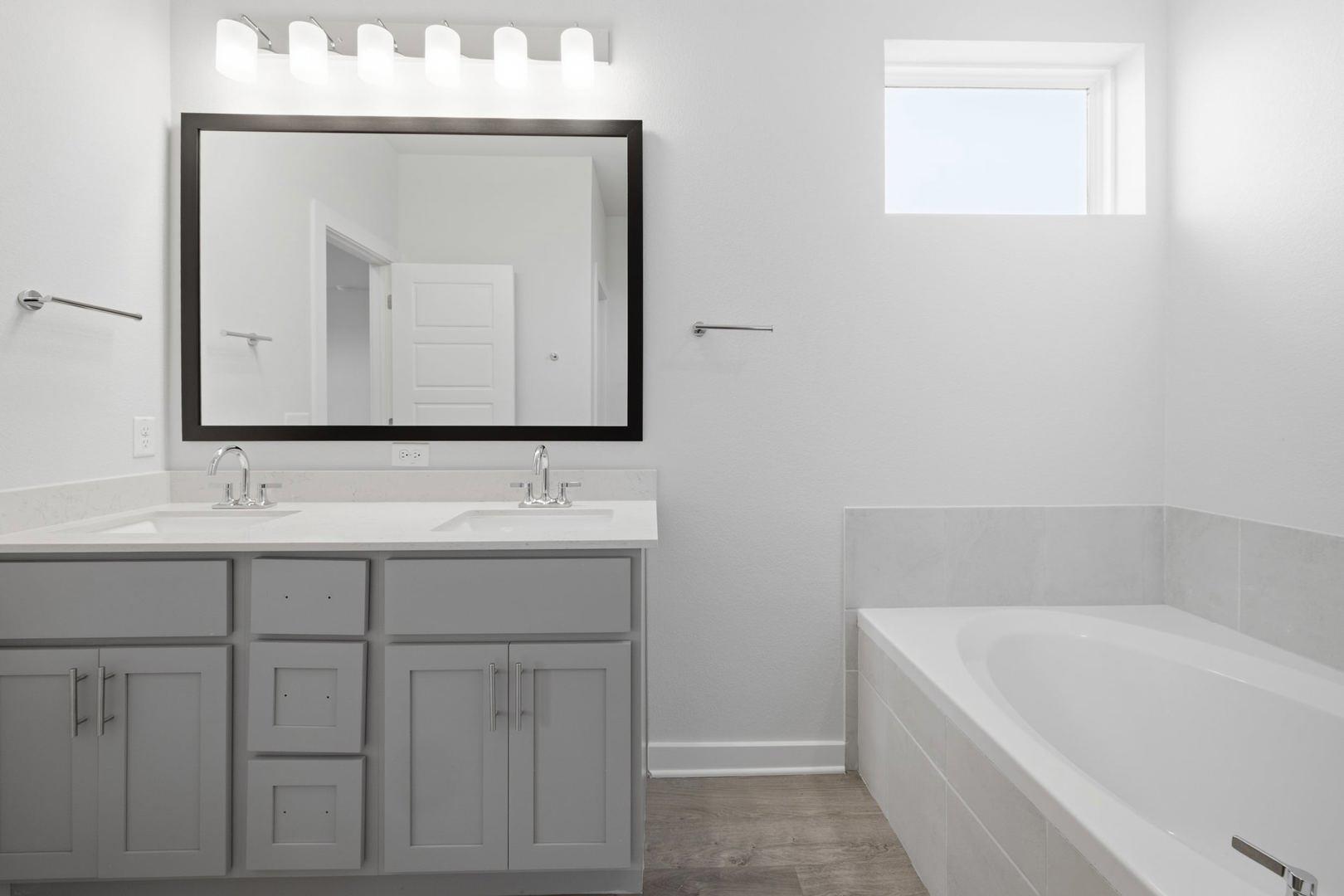 5428 San Pietro Dr Property Photo 4