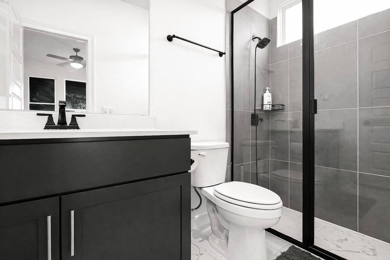 6401 Velvet Leaf Ln Property Photo 11
