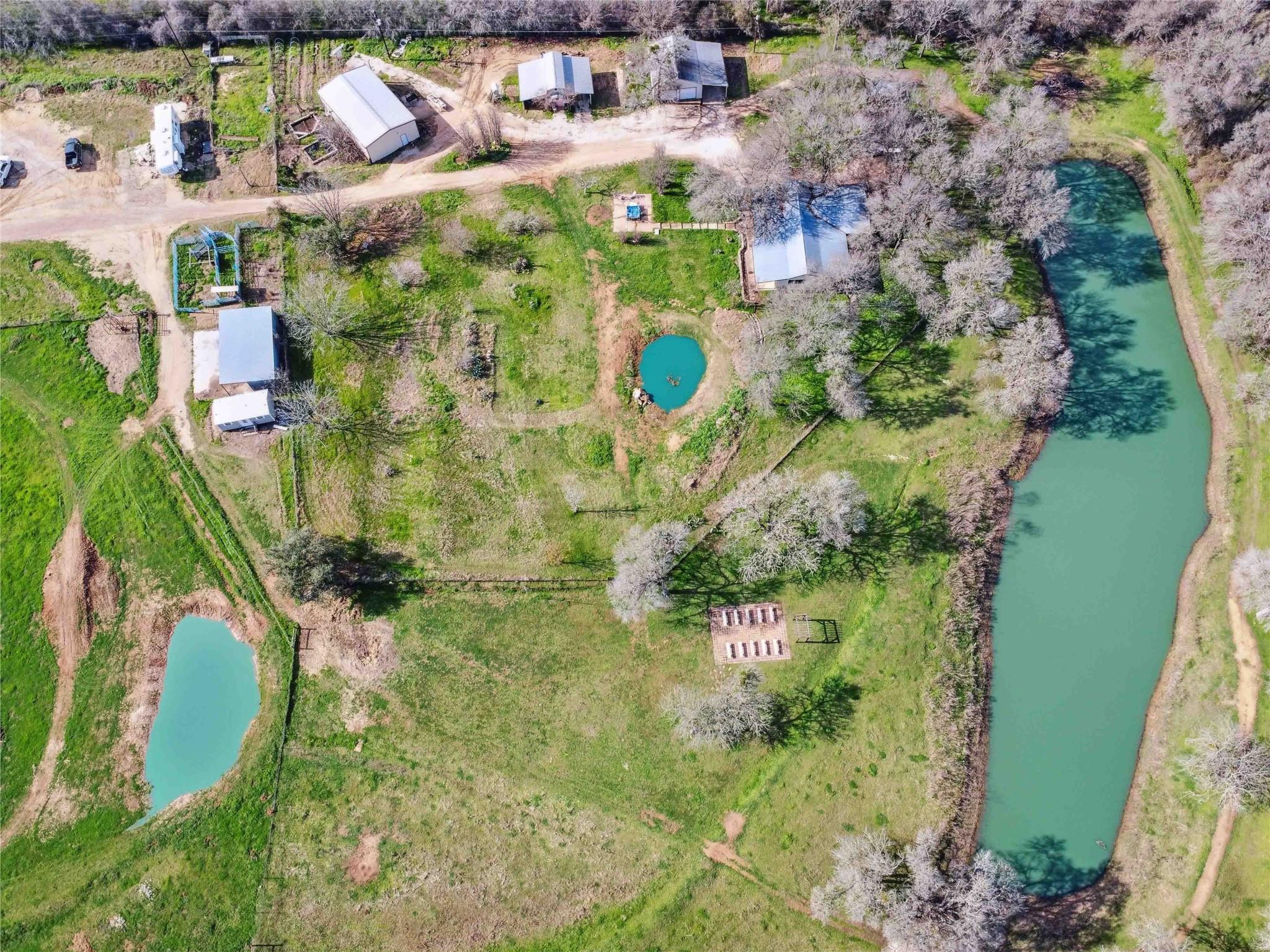 2048 Fm 812 Property Photo 6